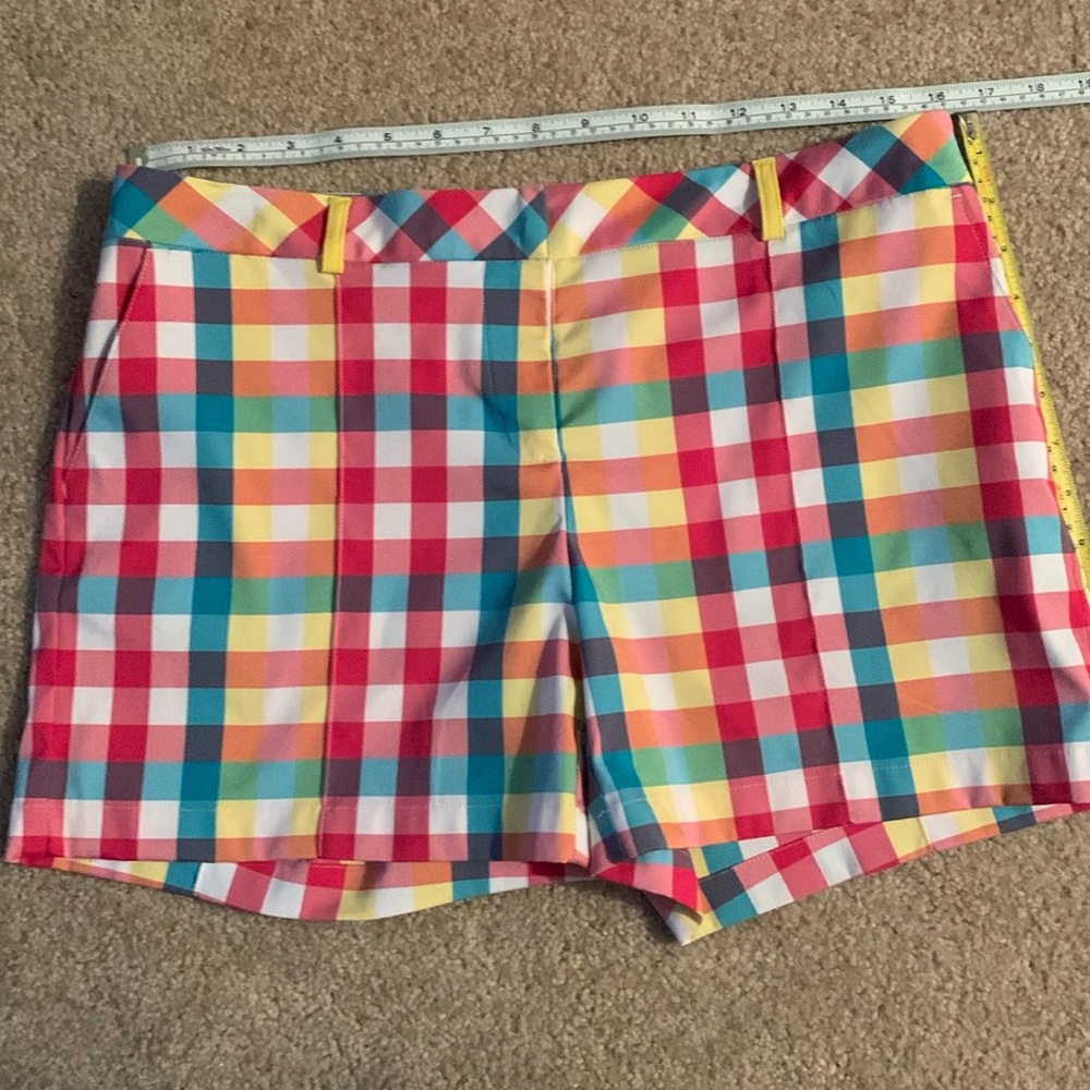 Plaid golf ⛳️ shorts size 8